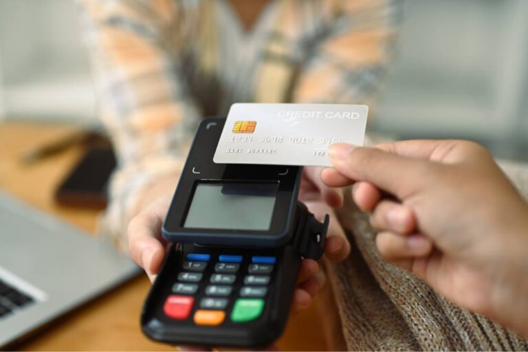 Understanding Merchant Processing Services